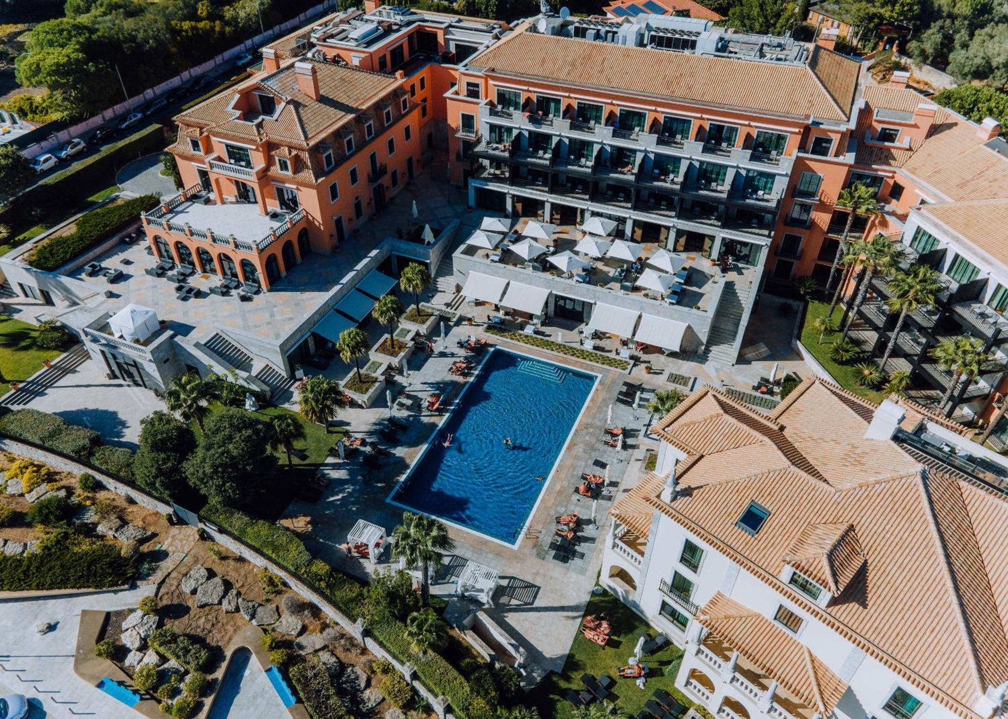 Grande Real Villa Italia Hotel & Spa 카스카이스 외부 사진 Aerial view of the hotel