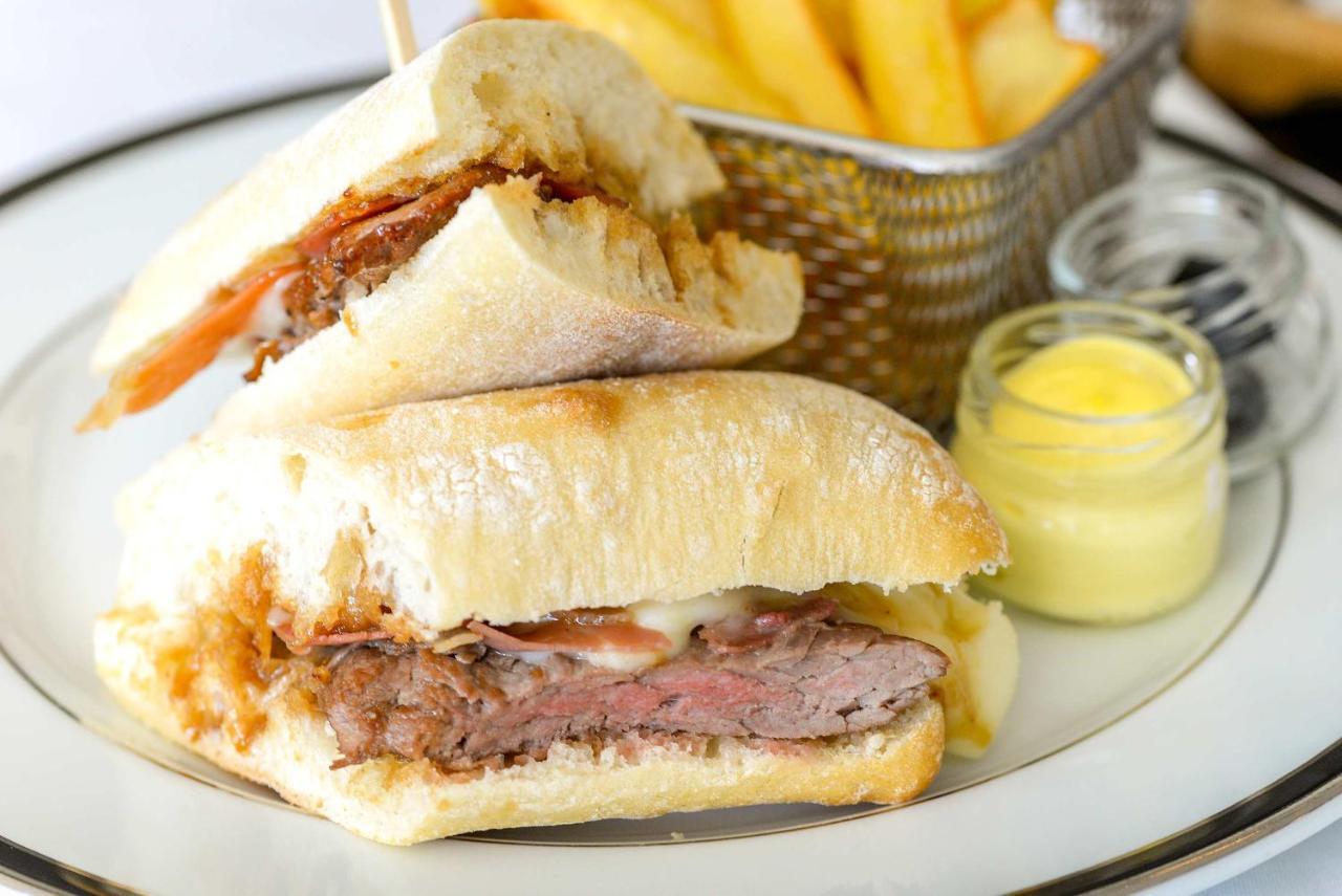 Grande Real Villa Italia Hotel & Spa 카스카이스 외부 사진 A steak sandwich