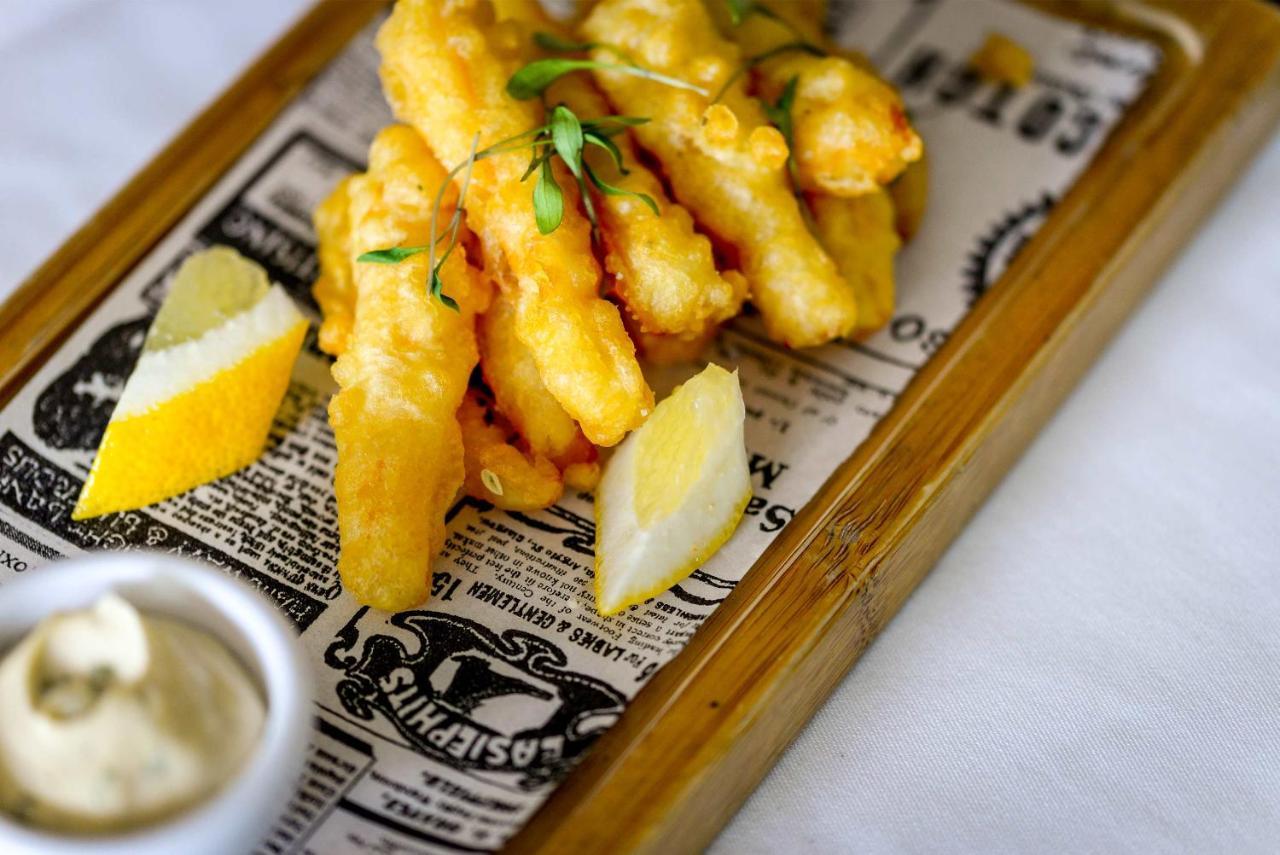 Grande Real Villa Italia Hotel & Spa 카스카이스 외부 사진 Fish fingers